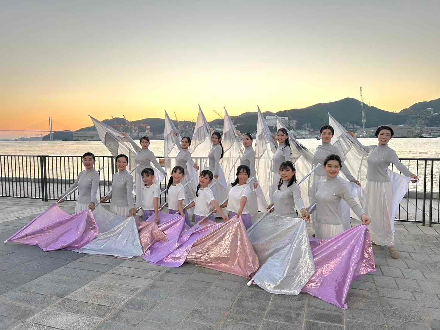 長崎の風景とカラーガードの融合